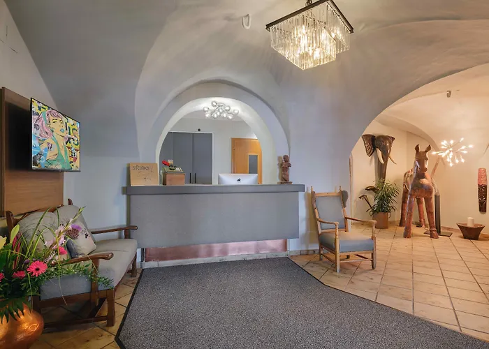 - The Storks - Adults Only * باد هوفغاستين