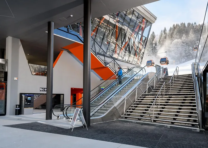 فندق - The Storks - Adults Only *